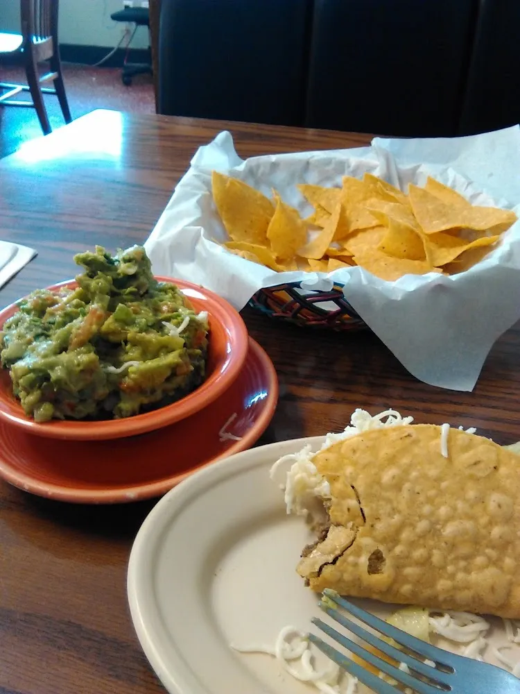 Chunky Guacamole & Beef Taco